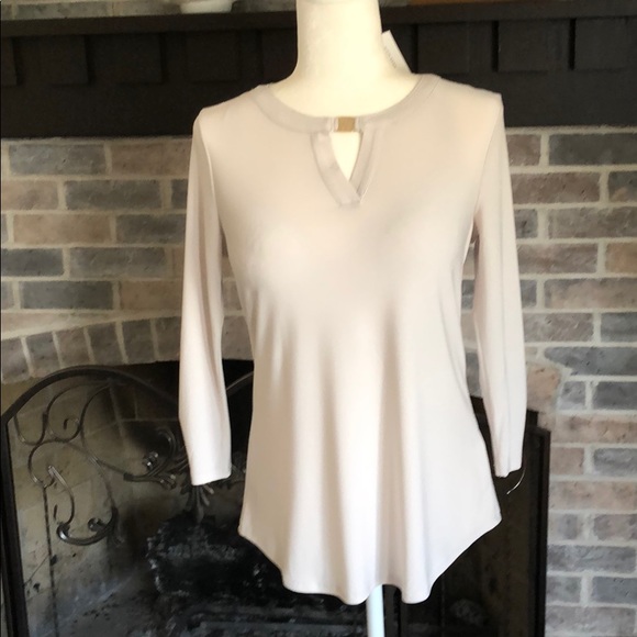 Ann Klein light gray blouse. Small - Picture 1 of 2